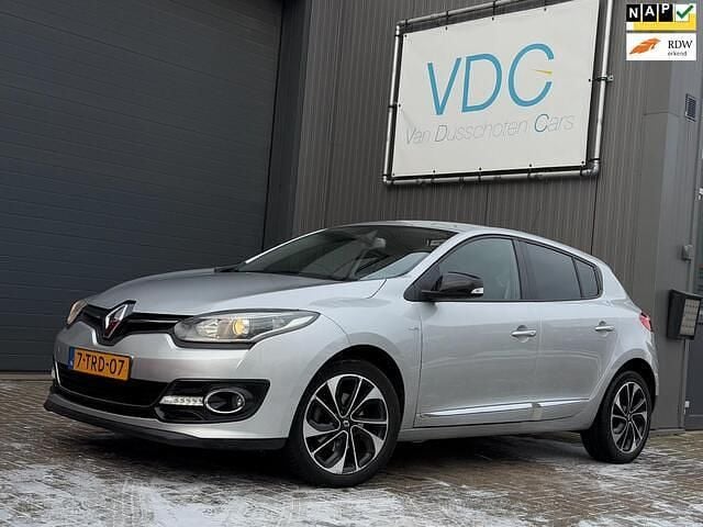 Grijs Occasion 2014 Renault Mégane III Bose Edition Hatchback | € 7.950 (Eerlijke prijs) - Afbeelding 1/4