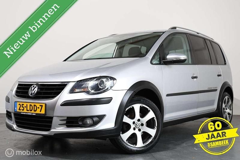 Grijs Gebruikt 2010 VW Touran Cross MPV | € 5.900 - Afbeelding 1/4