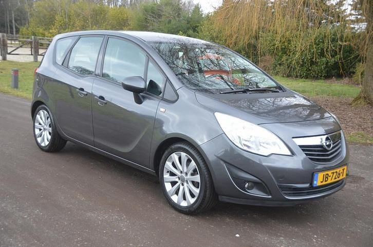Occasion Opel Meriva Edition 120 PK (88 kW) 2010 Grijs (metallic) MPV