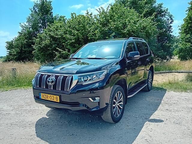 Wit Gebruikt 2018 Toyota Land Cruiser Executive SUV | € 61.950 - Afbeelding 1/4