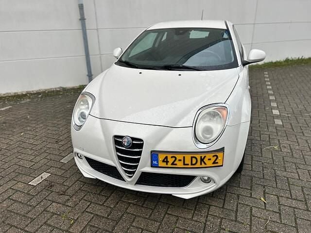 Wit Gebruikt 2010 Alfa Romeo MiTo Distinctive Hatchback | € 1.999 (Super prijs) - Afbeelding 1/4