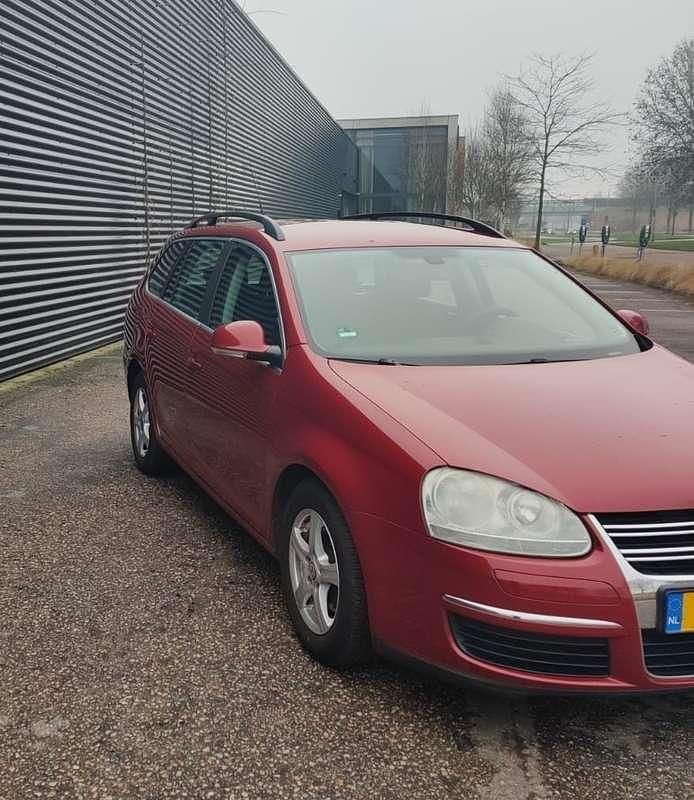 Occasion VW Golf V Comfortline 140 PK (102 kW) 2008 Rood Stationwagen
