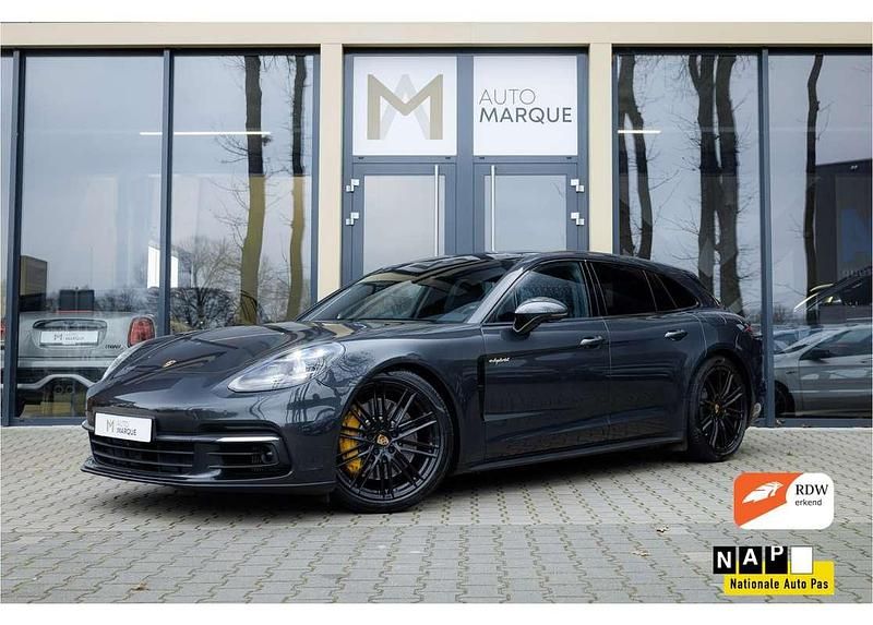 Grijs (metallic) Occasion 2018 Porsche Panamera Sport Turismo Stationwagen | € 53.900 (Eerlijke prijs) - Afbeelding 1/4