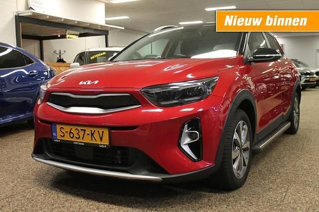 Occasion Kia Stonic Plus 101 PK (74 kW) 2023 Rood (metallic) SUV