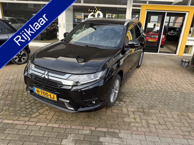 Zwart Gebruikt 2020 Mitsubishi Outlander Instyle SUV | € 29.450 (Duur) - Afbeelding 1/4