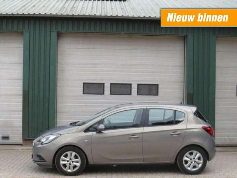 Grijs Gebruikt 2015 Opel Corsa Business Hatchback | € 6.250 (Goede deal) - Afbeelding 1/4