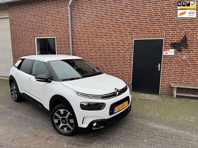 Wit Occasion 2019 Citroën C4 Shine SUV | € 9.248 (Eerlijke prijs) - Afbeelding 1/4