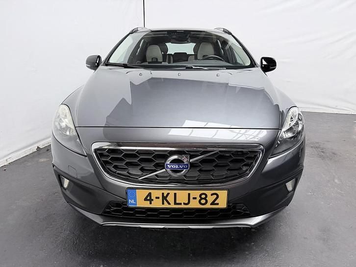 Occasion Volvo V40 CC Summum 179 PK (131 kW) 2013 Stationwagen