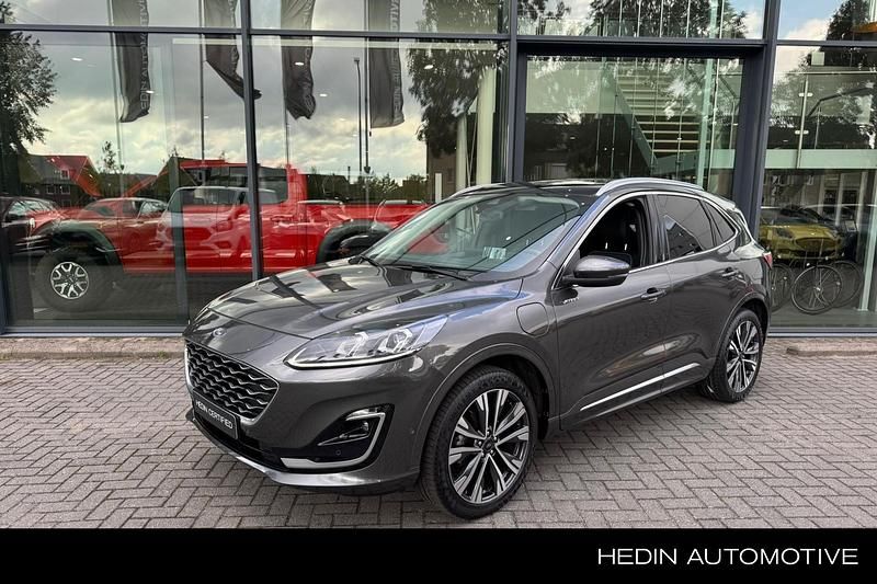 Grijs Gebruikt 2022 Ford Kuga Vignale SUV | € 30.244 (Iets duurder) - Afbeelding 1/4