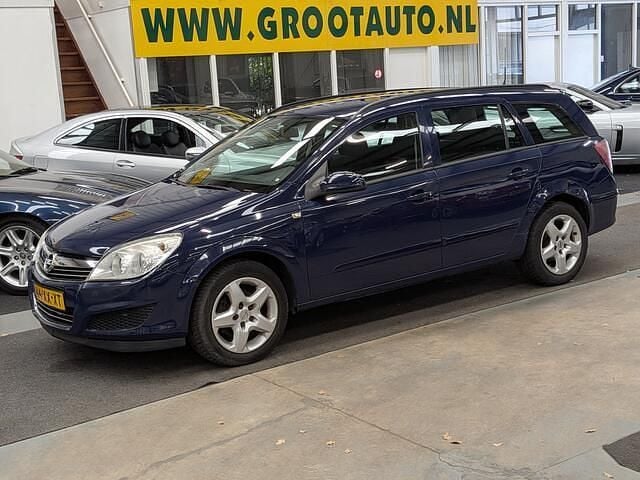 Blauw (metallic) Gebruikt 2007 Opel Astra Business Stationwagen | € 1.744 (Goede deal) - Afbeelding 1/4