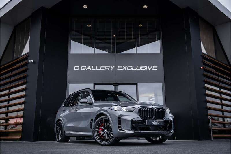 Grijs Gebruikt 2023 BMW X5 M Sport SUV | € 96.495 (Duur) - Afbeelding 1/4