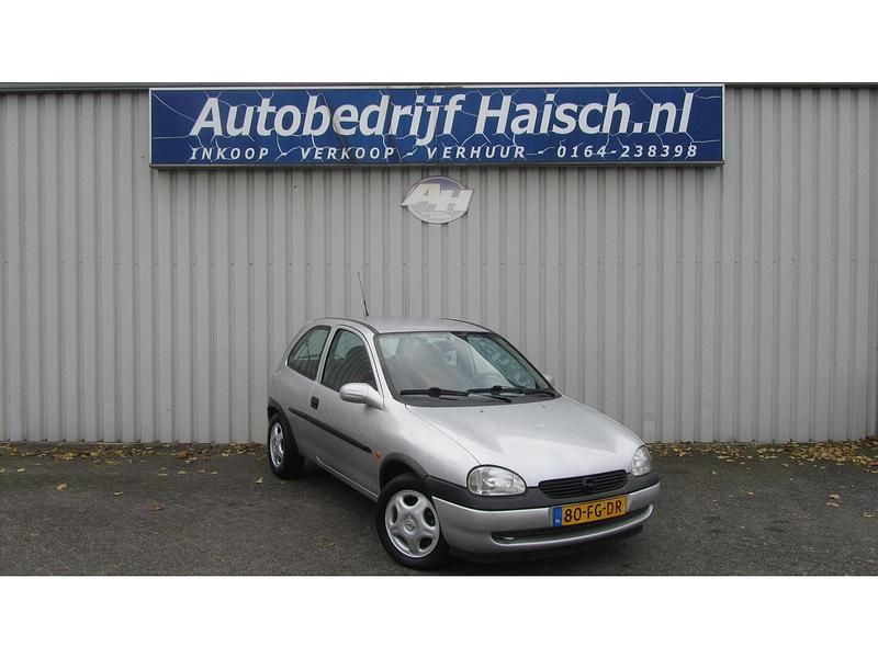 Grijs Gebruikt 2000 Opel Corsa Hatchback | € 1.500 (Eerlijke prijs) - Afbeelding 1/4