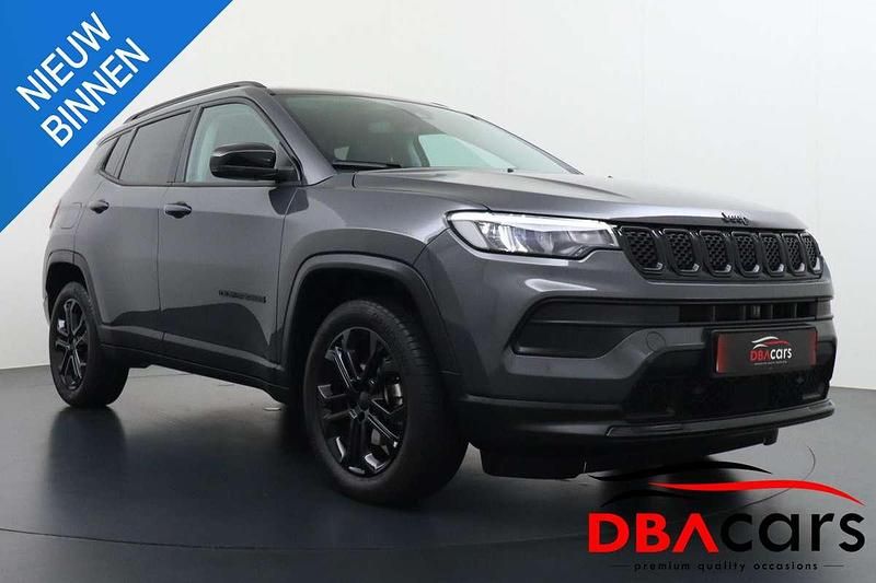 Grijs Gebruikt 2023 Jeep Compass Night Eagle SUV | € 27.950 (Eerlijke prijs) - Afbeelding 1/4