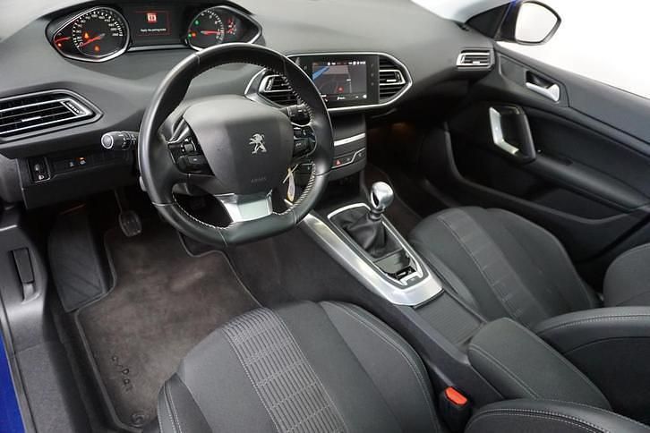 Occasion Peugeot 308 SW Premium 131 PK (96 kW) 2019 Blauw Stationwagen