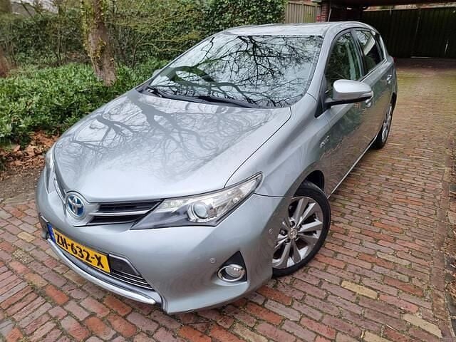 Occasion Toyota Auris Executive 99 PK (72 kW) 2014 Grijs Hatchback