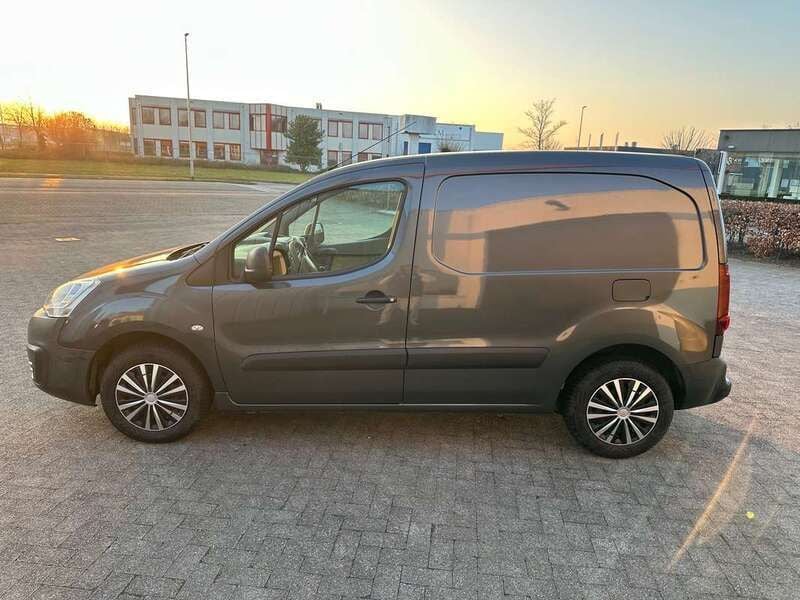 Gebruikt 2015 Peugeot Partner MPV | € 5.100 - Afbeelding 1/4