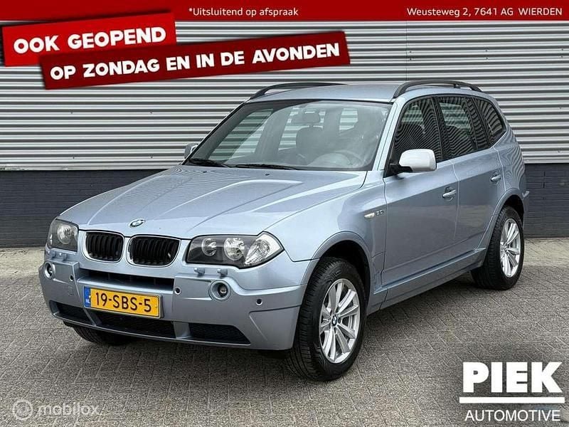 Blauw, metallic lak Gebruikt 2004 BMW X3 Executive SUV | € 3.999 (Goede deal) - Afbeelding 1/3