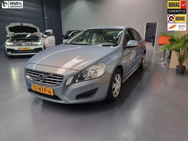 Blauw Gebruikt 2010 Volvo S60 Sedan | € 10.650 (Duur) - Afbeelding 1/4
