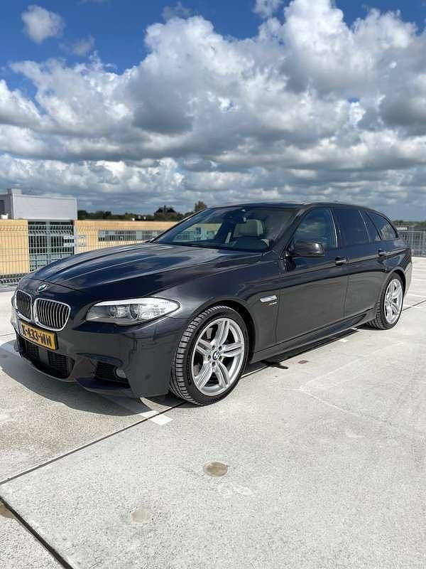 Grijs Gebruikt 2011 BMW 535 Stationwagen | € 16.995 (Eerlijke prijs) - Afbeelding 1/4