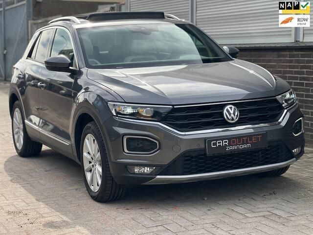 Grijs Gebruikt 2018 VW T-Roc Sportline SUV | € 25.450 (Iets duurder) - Afbeelding 1/4