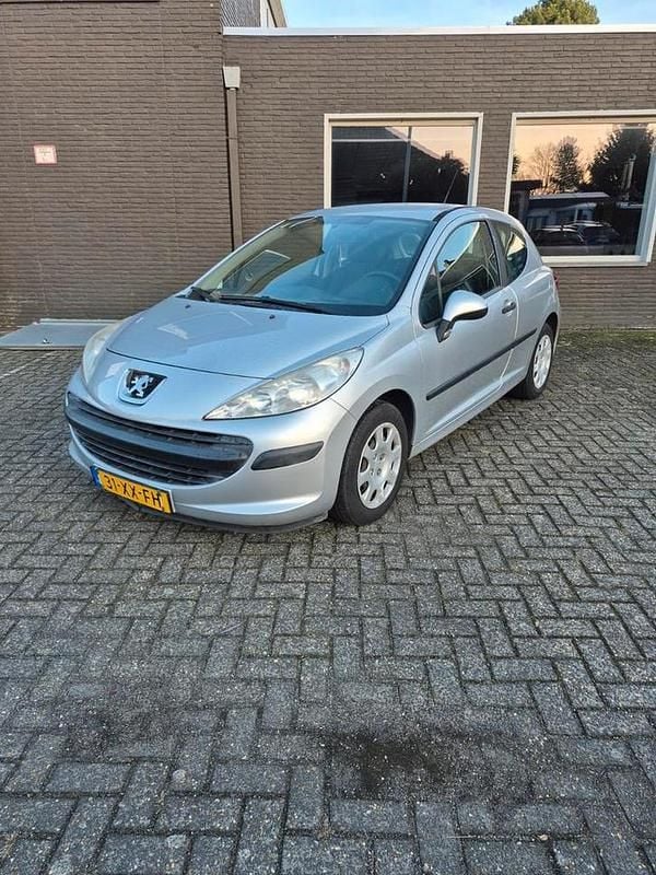 Occasion 2007 Peugeot 207 | € 1.950 (Goede deal) - Afbeelding 1/4