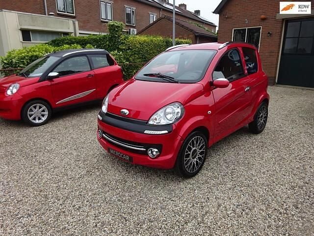 Rood Gebruikt 2014 Microcar M.Go Hatchback | € 7.450 (Eerlijke prijs) - Afbeelding 1/4
