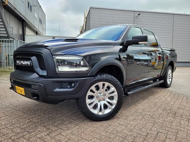 Zwart Gebruikt 2022 Dodge Ram Pickup | € 39.500 - Afbeelding 1/4