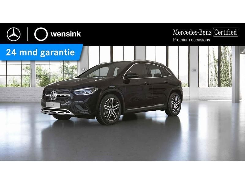 Zwart Gebruikt 2022 Mercedes GLA250 Luxury SUV | € 36.850 (Goede deal) - Afbeelding 1/4