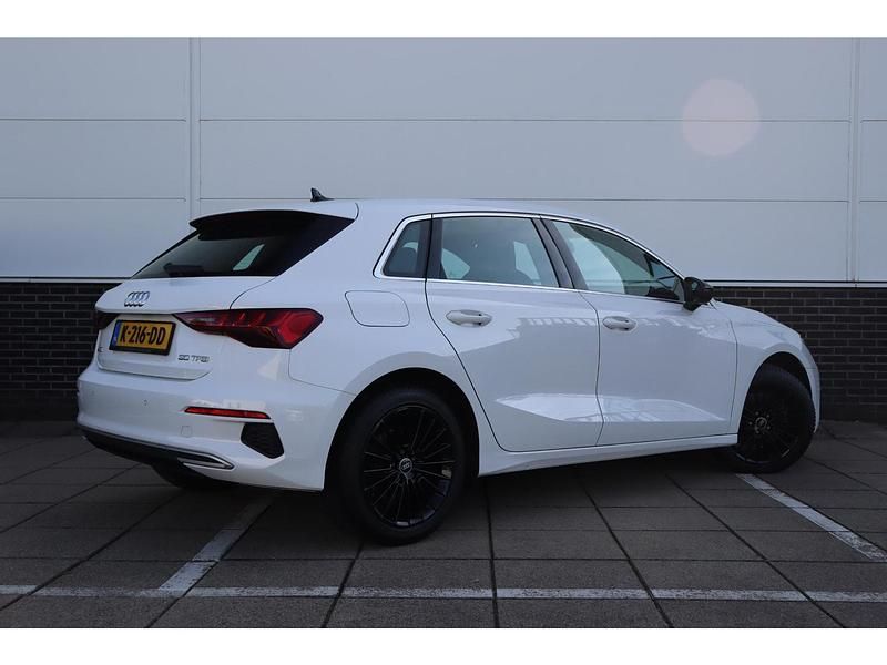 Occasion Audi A3 Sportback Business 110 PK (80 kW) 2020 Wit Hatchback