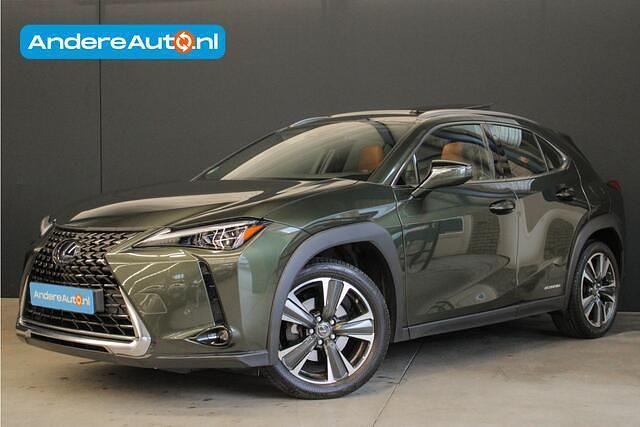 Groen Gebruikt 2019 Lexus UX 250h Executive Line SUV | € 28.595 (Eerlijke prijs) - Afbeelding 1/4