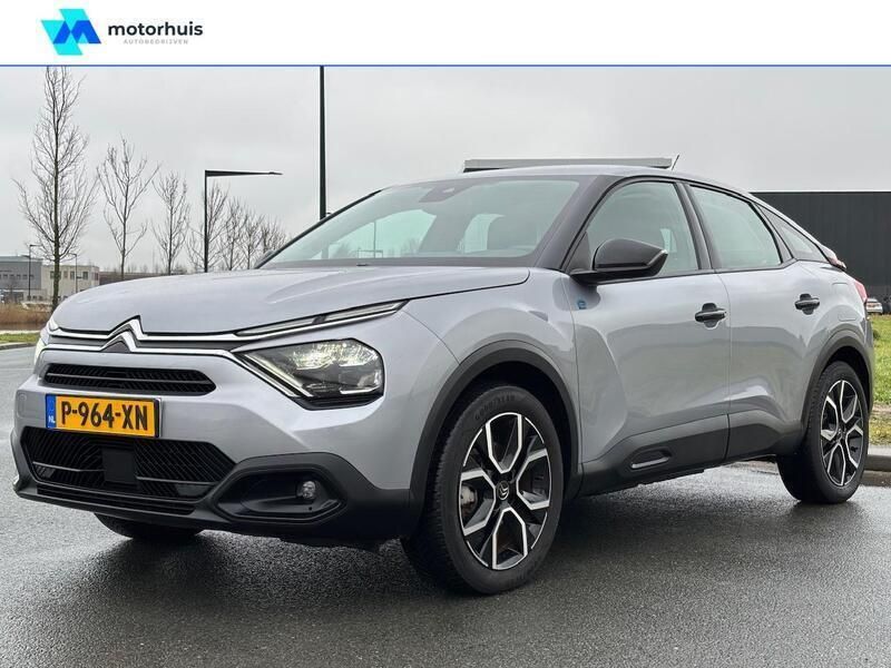 Grijs Gebruikt 2022 Citroën e-C4 Feel Hatchback | € 18.440 (Eerlijke prijs) - Afbeelding 1/3
