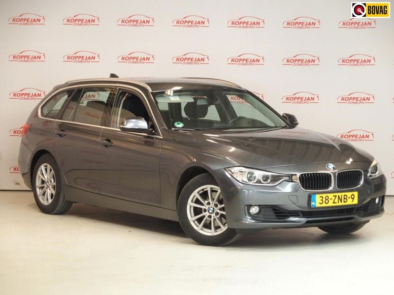 Stationwagon Gebruikt 2013 BMW 320 Executive Stationwagen | € 11.950 (Eerlijke prijs) - Afbeelding 1/4