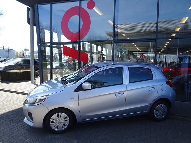 Occasion Mitsubishi Space Star Edition 71 PK (52 kW) 2021 Grijs metallic Hatchback