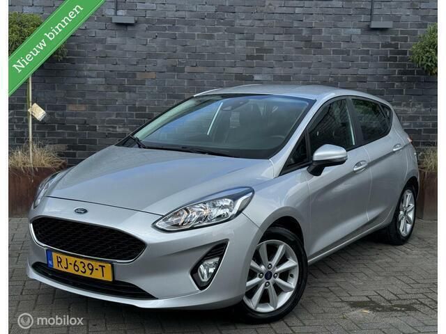 Grijs Occasion 2017 Ford Fiesta Trend Hatchback | € 8.495 (Goede deal) - Afbeelding 1/4