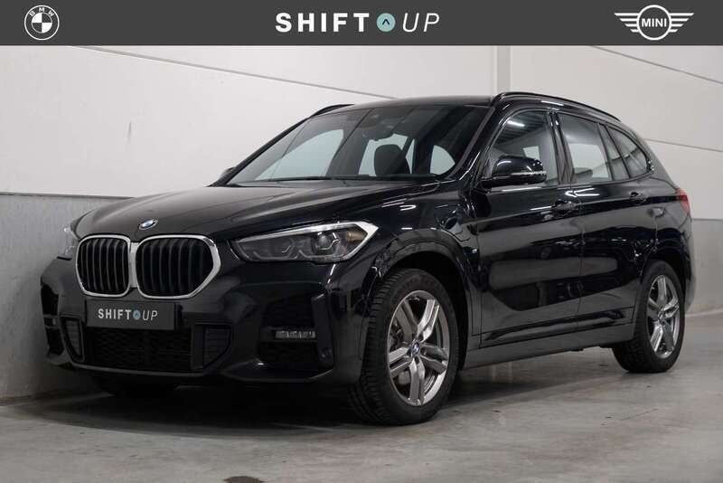 Zwart, metallic lak Gebruikt 2021 BMW X1 M Sport SUV | € 26.940 (Goede deal) - Afbeelding 1/3