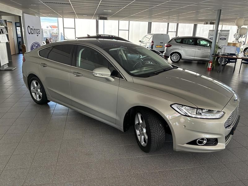 Occasion Ford Mondeo Titanium 203 PK (149 kW) 2015 Grijs Hatchback