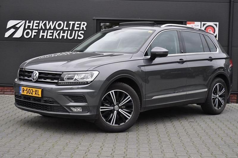 Grijs Occasion 2017 VW Tiguan SUV | € 21.750 (Super prijs) - Afbeelding 1/4