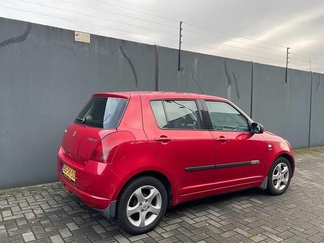 Occasion Suzuki Swift 102 PK (75 kW) 2006 Rood Hatchback