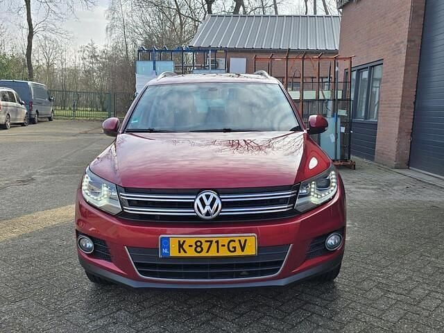 Occasion VW Tiguan Sport 180 PK (132 kW) 2012 Rood SUV