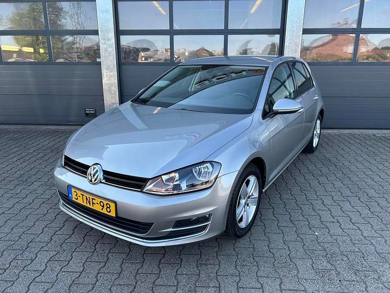 Grijs Gebruikt 2014 VW Golf VII Highline Hatchback | € 14.830 (Duur) - Afbeelding 1/4
