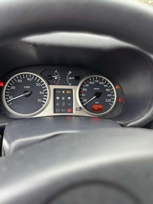 Bruin Gebruikt 2002 Renault Clio II Hatchback | € 1.299 (Goede deal) - Afbeelding 1/4