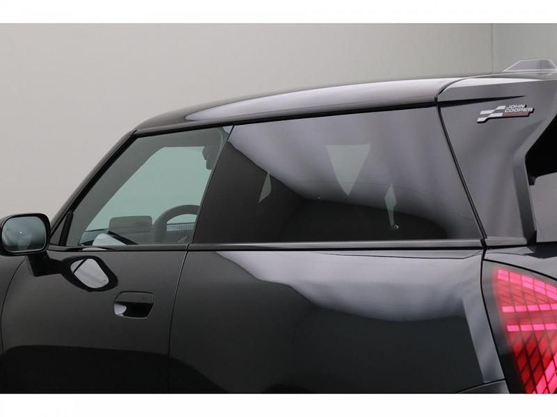 Nieuw Mini Cooper 22 kW (30 PK) 2025 Grijs Hatchback