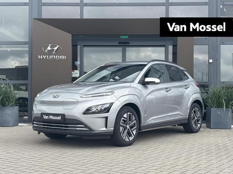 Overig Gebruikt 2023 Hyundai Kona Pure SUV | € 31.840 (Duur) - Afbeelding 1/4