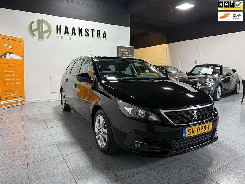 Zwart Gebruikt 2018 Peugeot 308 SW Stationwagen | € 8.950 (Goede deal) - Afbeelding 1/4