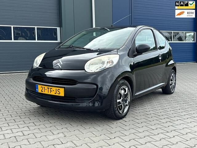 Zwart Occasion 2006 Citroën C1 Hatchback | € 1.450 (Eerlijke prijs) - Afbeelding 1/4