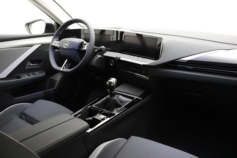 Occasion Opel Astra Business Edition 2025 Grijs Stationwagen