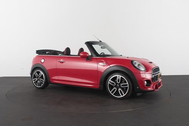 Occasion Mini John Cooper Works Cabriolet Chili 192 PK (141 kW) 2019 Rood Cabriolet