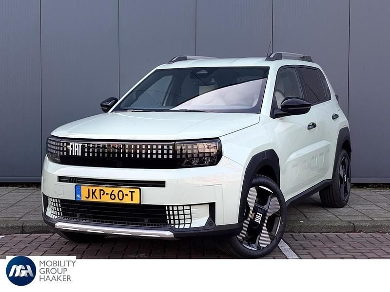 Groen Nieuw 2025 Fiat Grande Panda La Prima Hatchback | € 25.900 (Goede deal) - Afbeelding 1/4