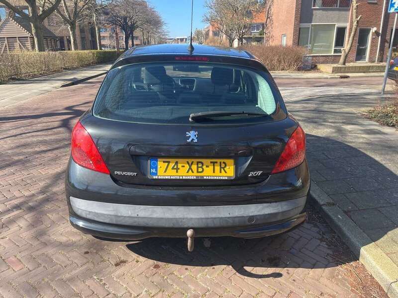Zwart Gebruikt 2007 Peugeot 207 Hatchback | € 1.350 (Eerlijke prijs) - Afbeelding 1/4