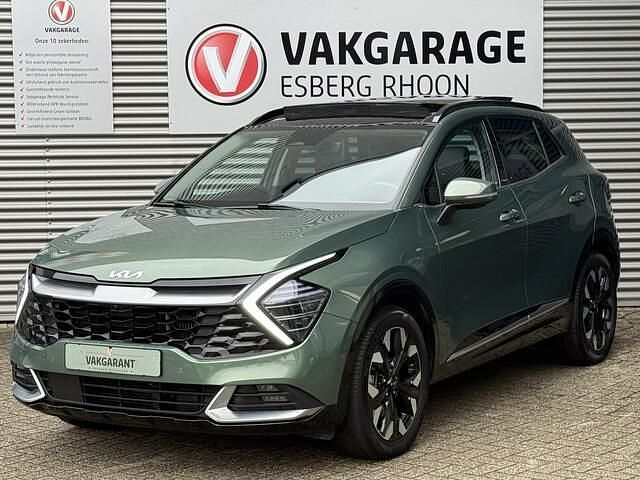 Groen (metallic) Gebruikt 2022 Kia Sportage SUV | € 31.950 (Goede deal) - Afbeelding 1/4